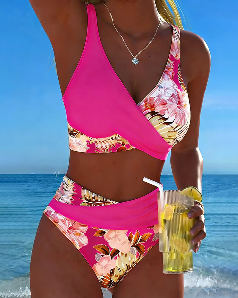 Bikini with contrasting floral pattern and split