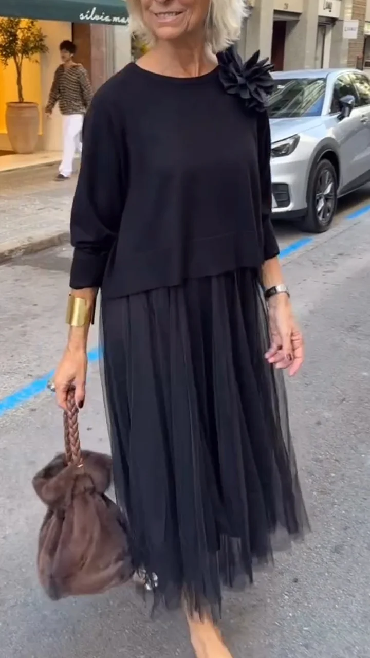 アナ | エレガントスーツ